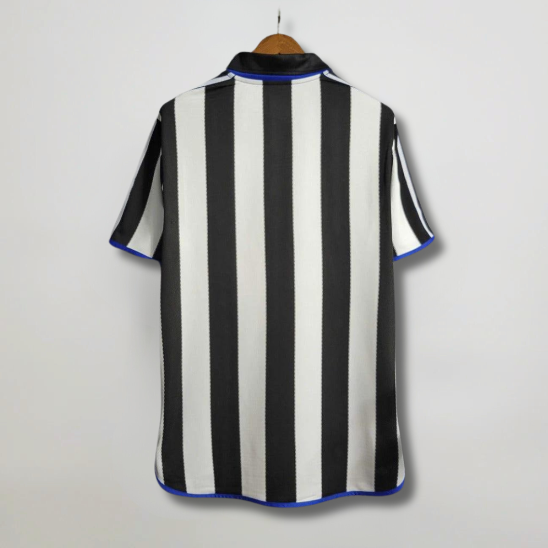 Newcastle Heimtrikot 2001/02